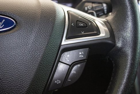 Used 2017 Ford Fusion Titanium image 23