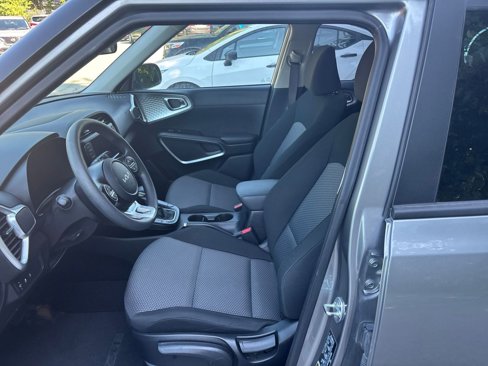 Used 2024 Kia Soul LX w/ Option Group 015 image 10