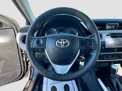 Used 2017 Toyota Corolla SE image 8