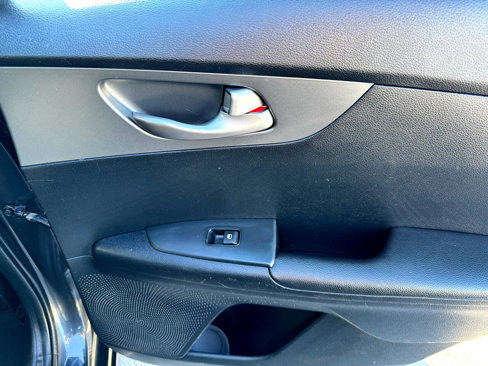 Used 2019 Kia Forte LXS image 26