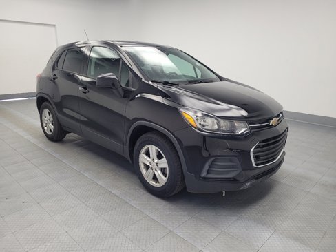 Used 2020 Chevrolet Trax LS w/ Tint and Cruise Package image 13