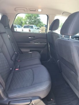 Used 2022 Nissan Pathfinder SV image 15