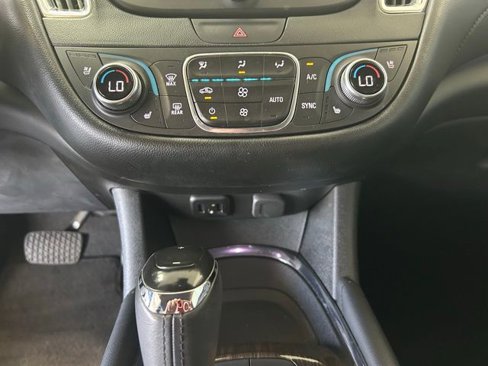 Used 2018 Chevrolet Malibu Premier w/ Driver Confidence Package image 23