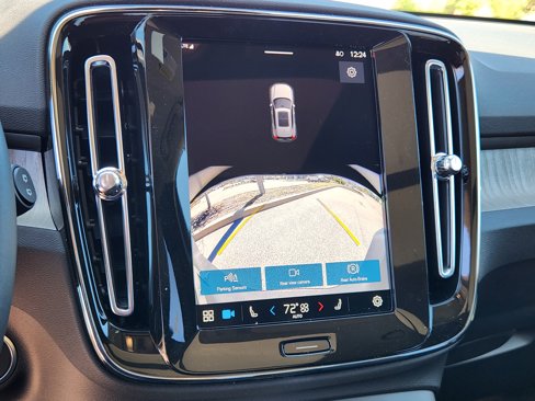 New 2025 Volvo XC40 B5 Core w/ Protection Package image 26