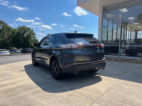 Used 2018 Ford Edge SEL w/ Equipment Group 201A image 2