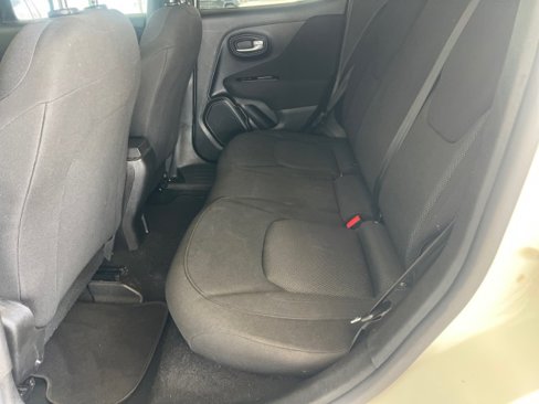 Used 2020 Jeep Renegade Sport w/ Sport Appearance Group image 30