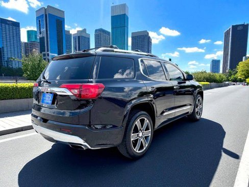 Used 2019 GMC Acadia Denali w/ Technology Package image 3