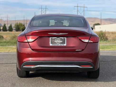 Used 2016 Chrysler 200 Limited image 6