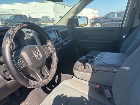 Used 2017 RAM 1500 Express image 4