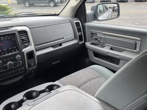 Used 2018 RAM 1500 Big Horn image 23