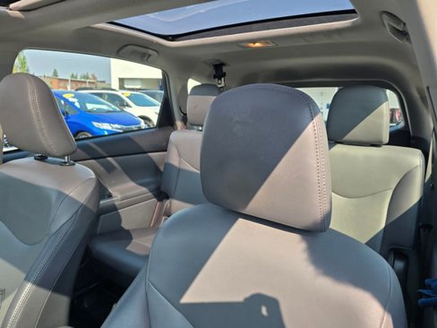 Used 2013 Toyota Prius V image 26
