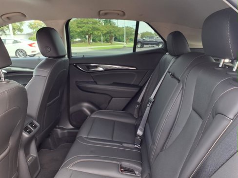 Used 2022 Buick Envision Essence w/ Technology Package I image 10