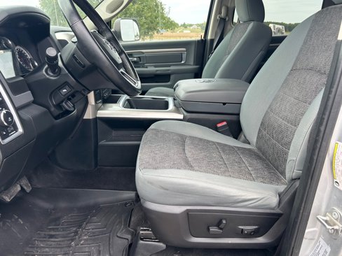 Used 2017 RAM 2500 Big Horn image 9