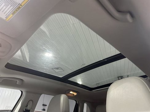 Used 2019 Jeep Compass Latitude w/ Popular Equipment Group image 13