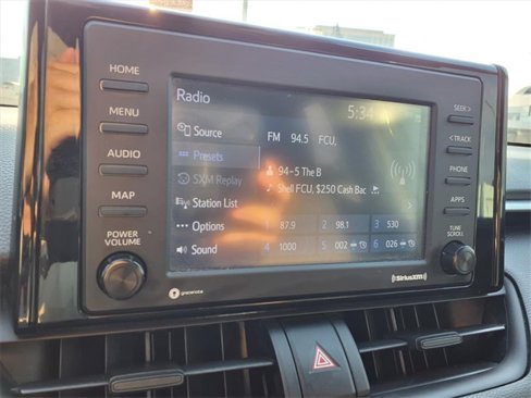 Used 2021 Toyota RAV4 XLE image 17