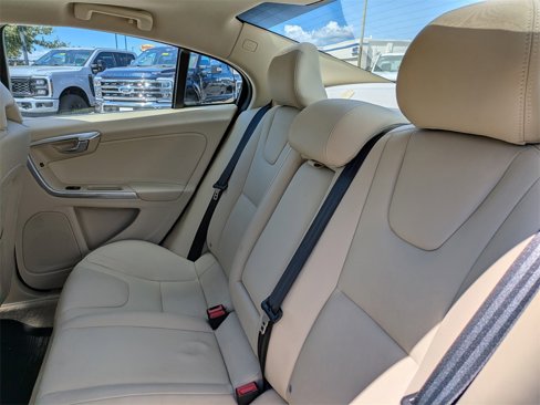 Used 2015 Volvo S60 T5 Premier image 13