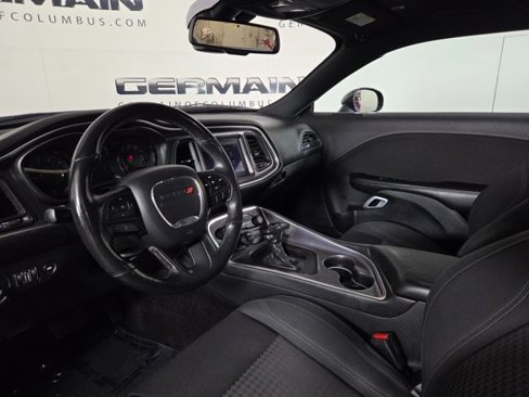 Used 2018 Dodge Challenger SXT w/ Blacktop Package image 17