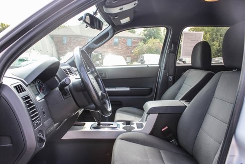 Used 2011 Ford Escape XLT image 12