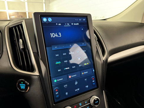 Used 2022 Ford Edge SE image 22