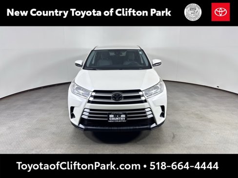 Used 2018 Toyota Highlander LE image 8