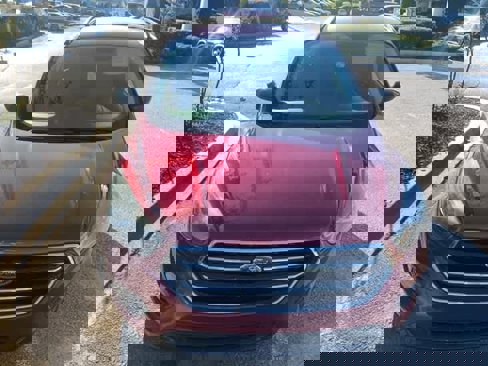 Used 2017 Ford Escape SE w/ Equipment Group 201A image 2