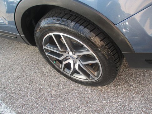Used 2018 Ford Explorer Sport image 26