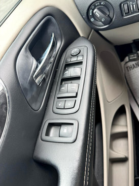 Used 2011 Chrysler Town & Country Touring w/ Entertainment Group #1 image 20