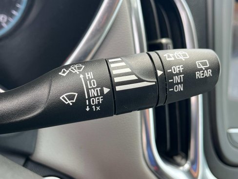 Certified 2021 Chevrolet Equinox LS image 21