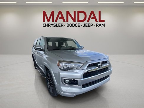 Used 2016 Toyota 4Runner Limited image 4