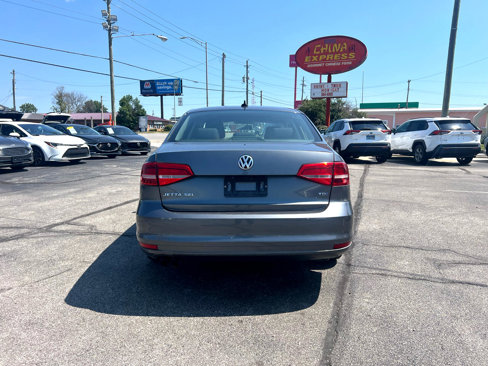 Used 2015 Volkswagen Jetta TDI SEL image 7