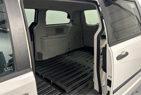 Used 2009 Dodge Grand Caravan w/ PWR Window Group image 13