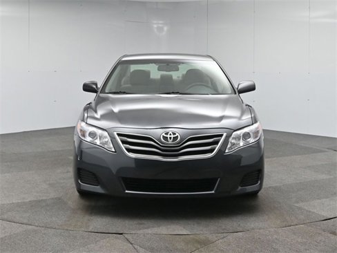 Used 2011 Toyota Camry image 8