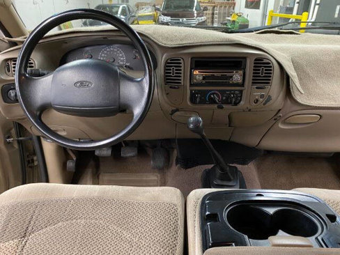 Used 2001 Ford F150 XLT image 17