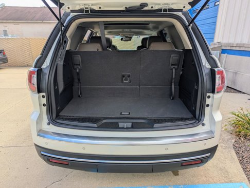 Used 2015 GMC Acadia SLT image 10