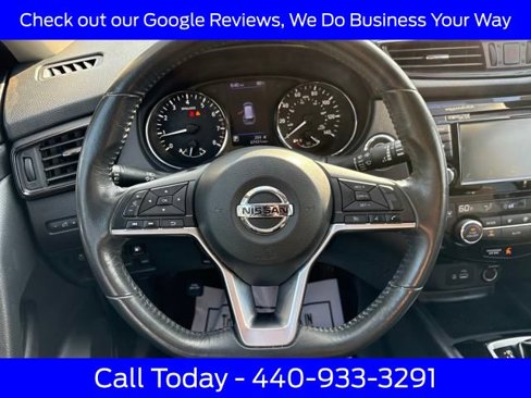 Used 2018 Nissan Rogue SV image 18