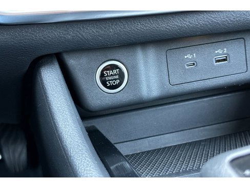Used 2022 Nissan Rogue SV image 32