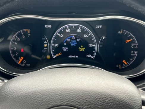 Used 2019 Jeep Grand Cherokee Limited image 19