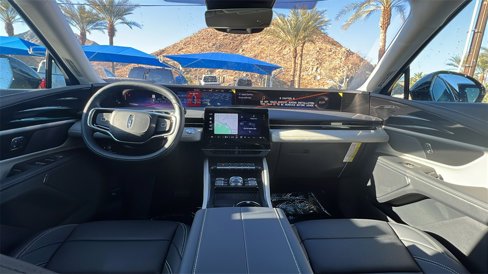 New 2025 Lincoln Nautilus Premier image 13
