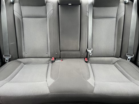 Used 2015 Dodge Charger SXT image 15