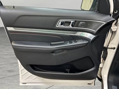 Used 2019 Ford Explorer Sport w/ Equipment Group 401A image 10