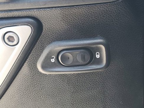 Used 2015 Jeep Wrangler Unlimited Sahara w/ Dual Top Group image 16