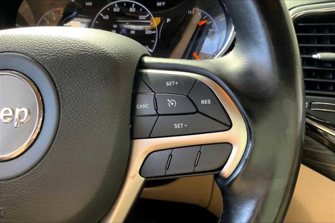 Certified 2022 Jeep Grand Cherokee Laredo E image 24