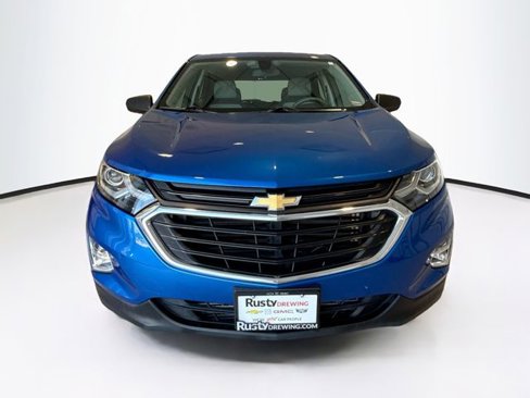 Used 2019 Chevrolet Equinox LS image 2