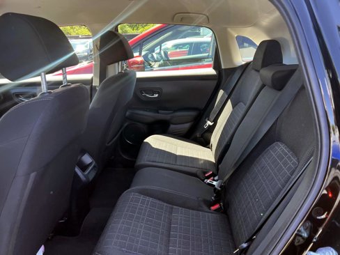 Certified 2023 Honda HR-V LX image 8