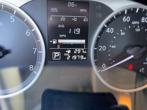 Used 2022 Nissan Kicks S image 18