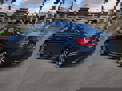 Used 2019 Honda Accord Touring image 6