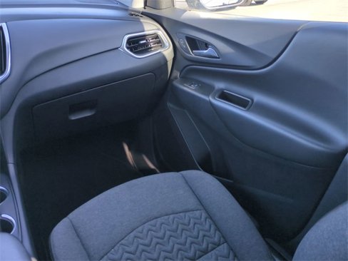 Used 2023 Chevrolet Equinox LT image 16