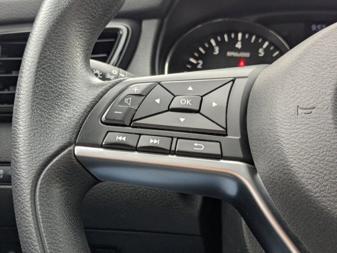 Used 2020 Nissan Rogue S image 12