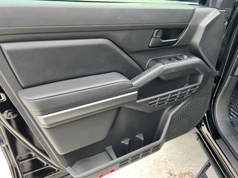 Used 2024 Toyota Tacoma SR5 image 10