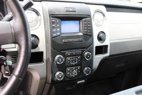 Used 2014 Ford F150 XLT w/ XLT Chrome Package image 18